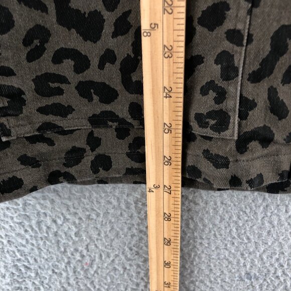 UMGEE Jacket Womens Medium Gray Leopard Print Denim Snap Pockets Everyday Casual - Picture 8 of 9
